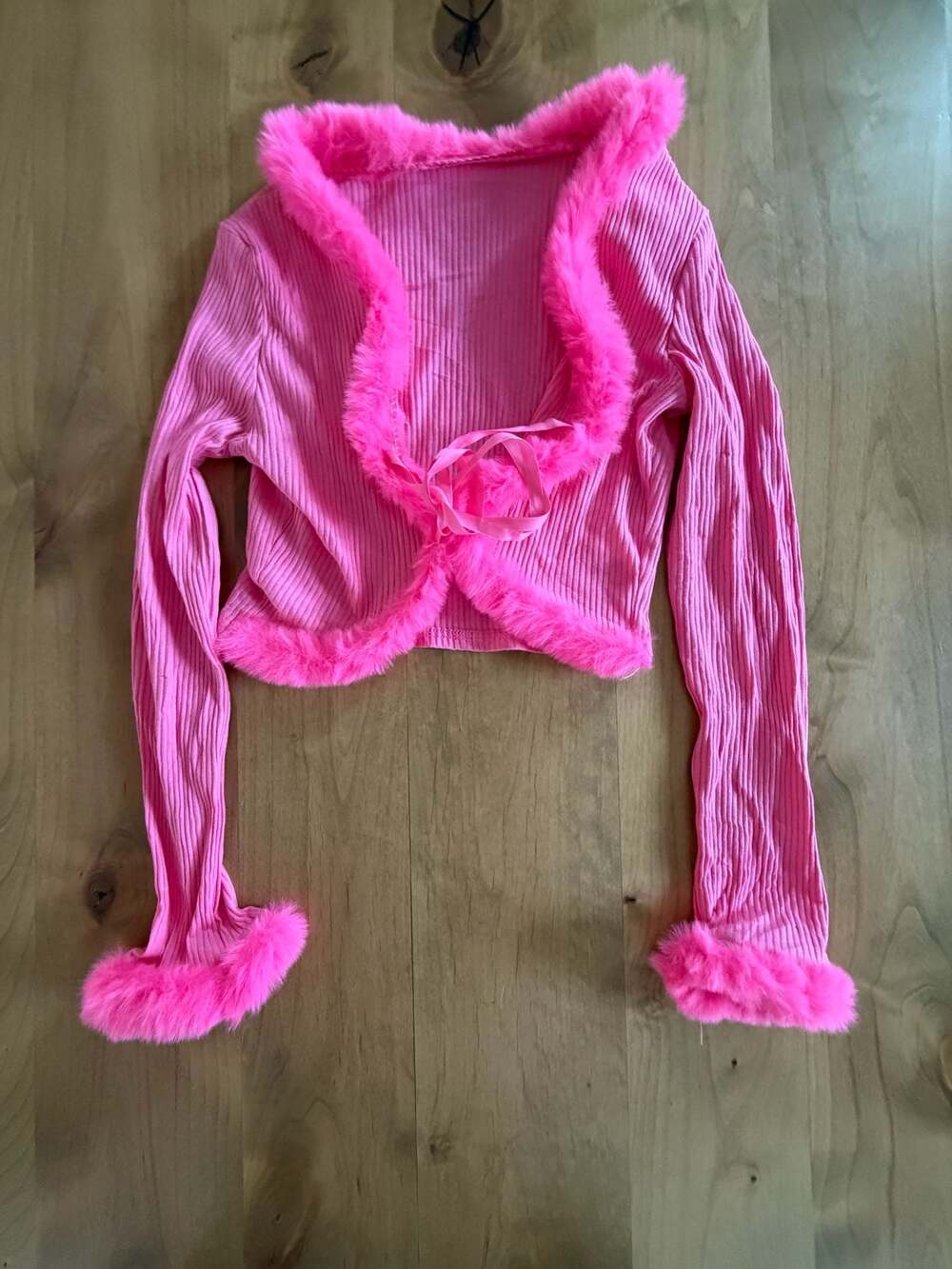 Pink Ribbed Knit Cropped Shrug Cardigan with Faux Fur Trim